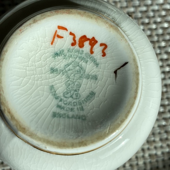 Vintage Crown Staffordshire Pink Roses Open Sugar & Creamer - Picture 3 of 11